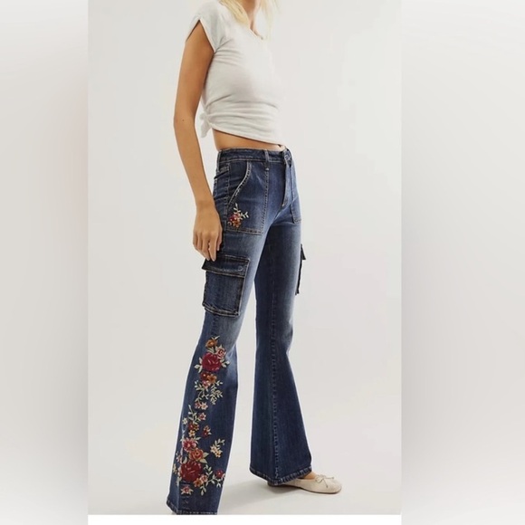 Free People Driftwood Farrah Embroidered Cargo Carpenter Flare Jeans Size 24x34